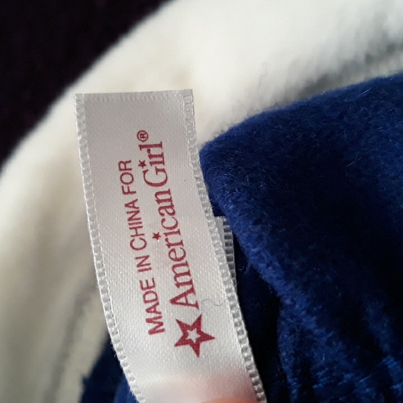 RETIRED HTF American Girl Caroline Winter Coat, Cap, & Skates - Picture 6 of 6